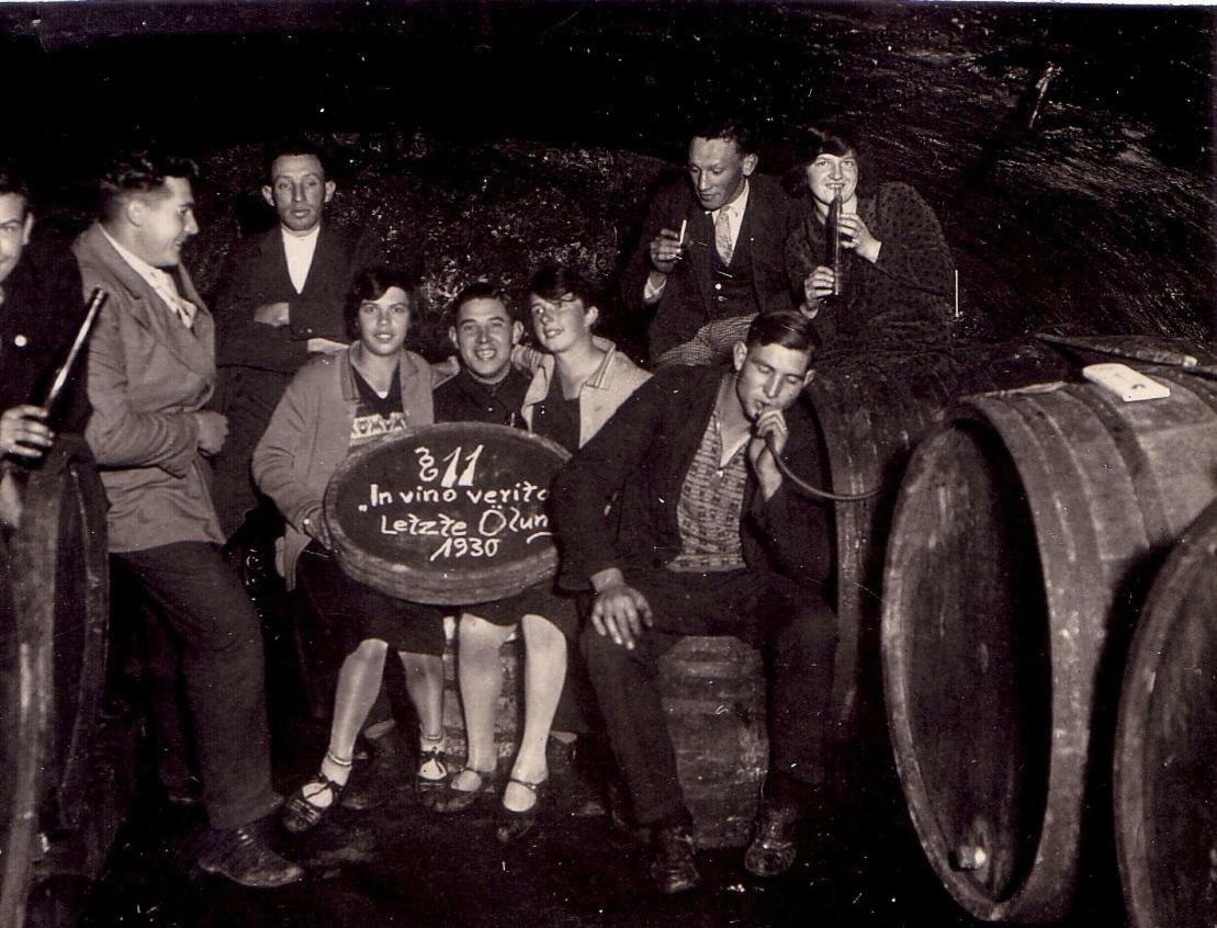 Weingut-Brennerei-Gaestehaus Emil Dauns Reil Bagian luar foto